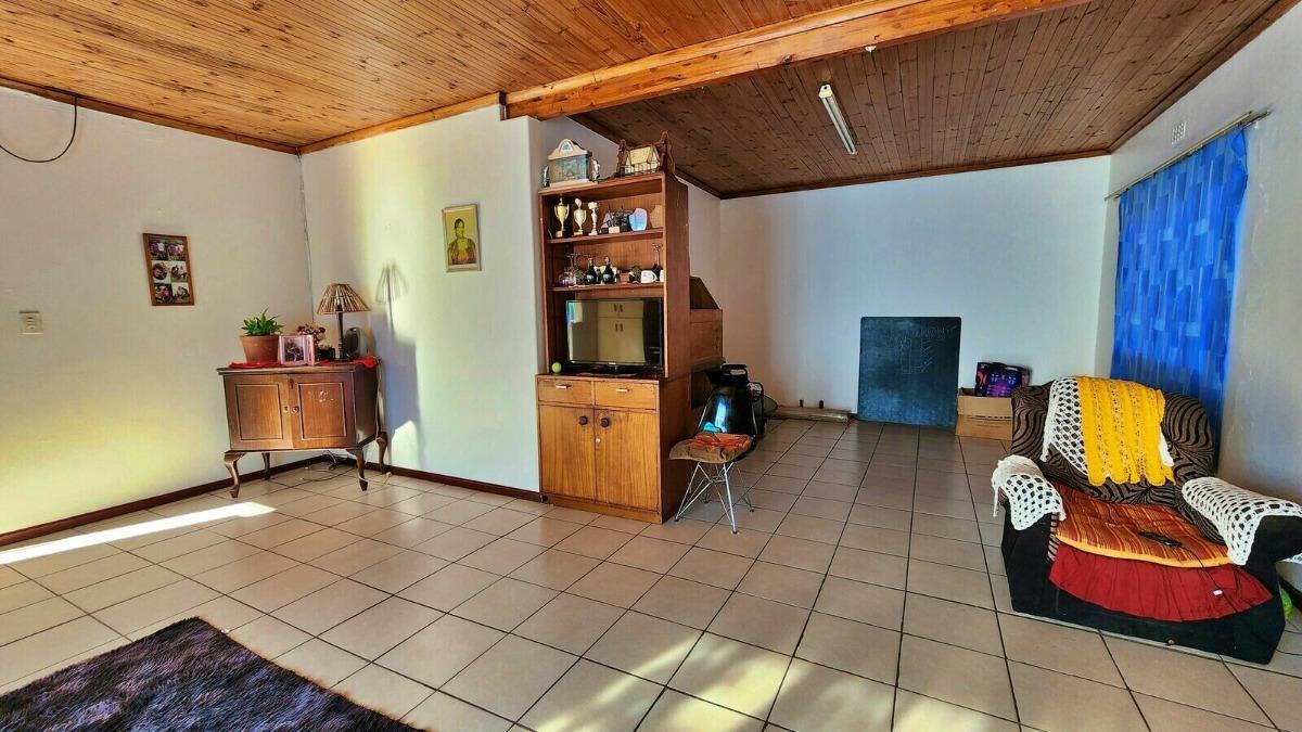 The Cape Town Property Group_QualiSave_Franchoek 17