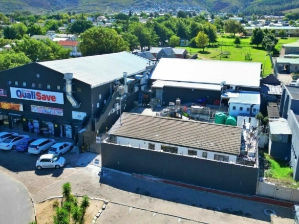 The Cape Town Property Group QualiSave Franchoek 2