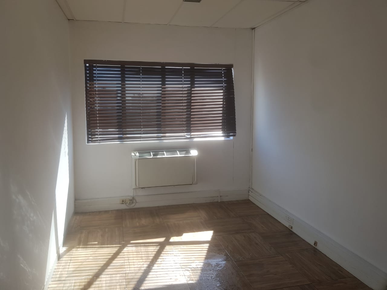 WhatsApp Image 2025-04-10 at 16.32.07 (2)